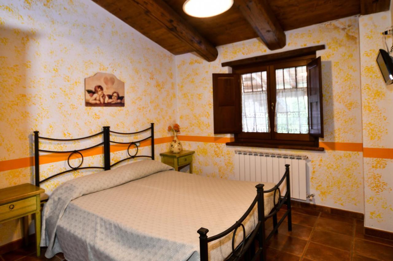Agriturismo Valle Tezze Cascia Exterior foto
