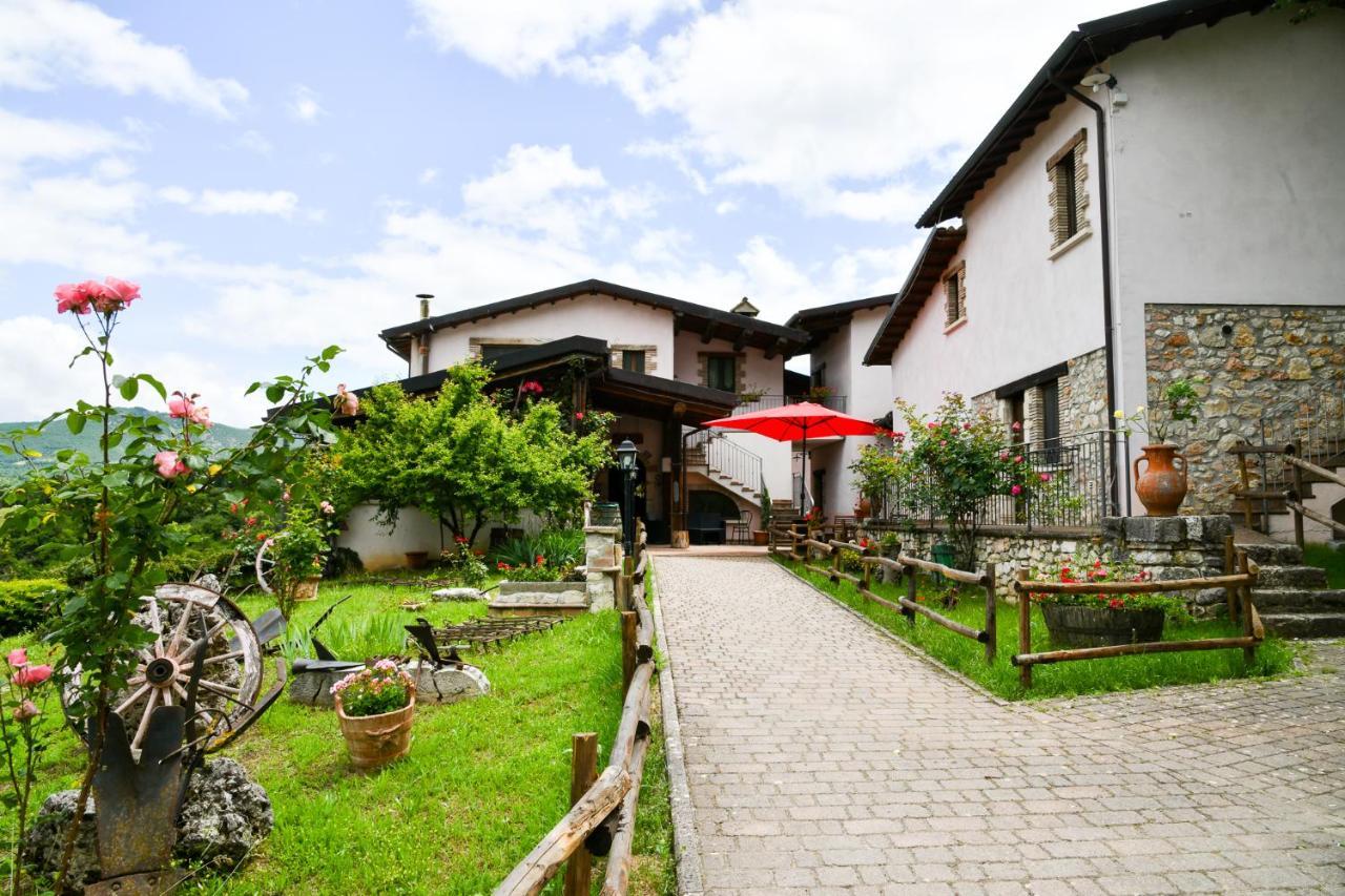 Agriturismo Valle Tezze Cascia Exterior foto